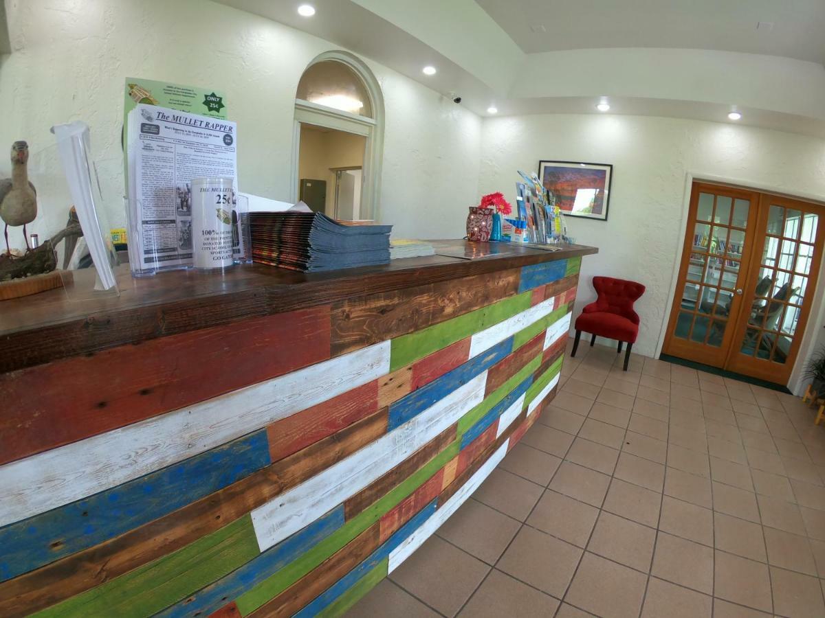Captain'S Table Hotel By Everglades Adventures Zewnętrze zdjęcie